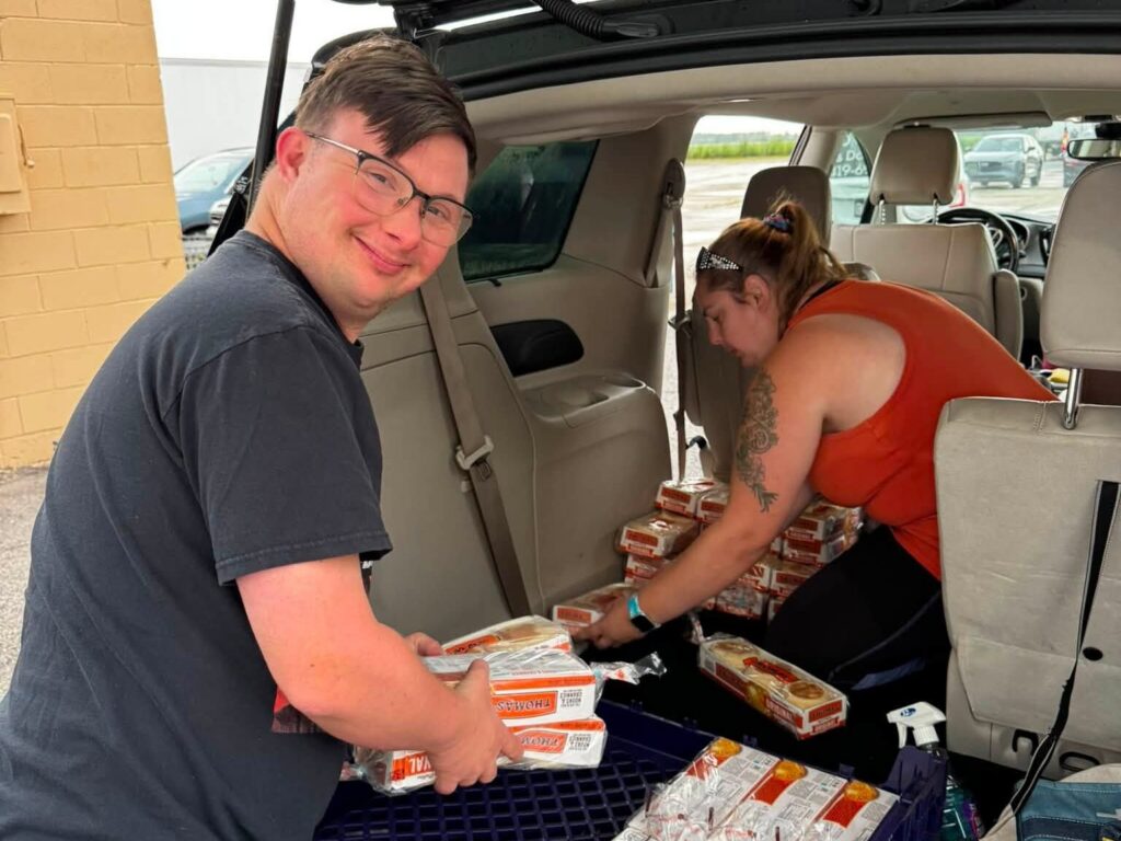 Delivering bread from Enpuzzlement to Our Lady of Lourdes food pantry!